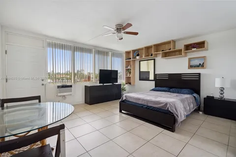 6484 Indian Creek Dr # 227, Miami Beach FL 33141