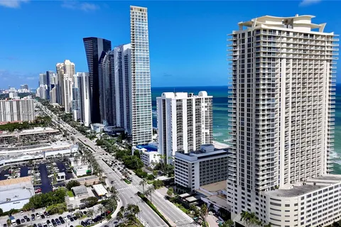 16699 Collins Ave # 2204, Sunny Isles Beach FL 33160