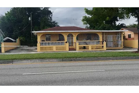 2250 NW 103rd St, Miami FL 33147