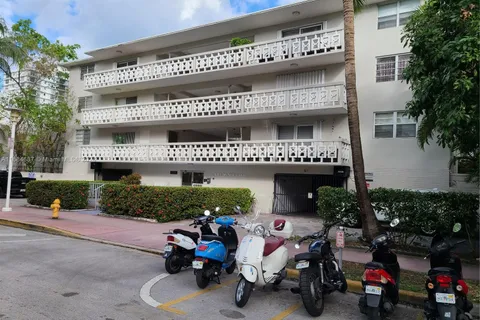 1725 James Ave # 29, Miami Beach FL 33139