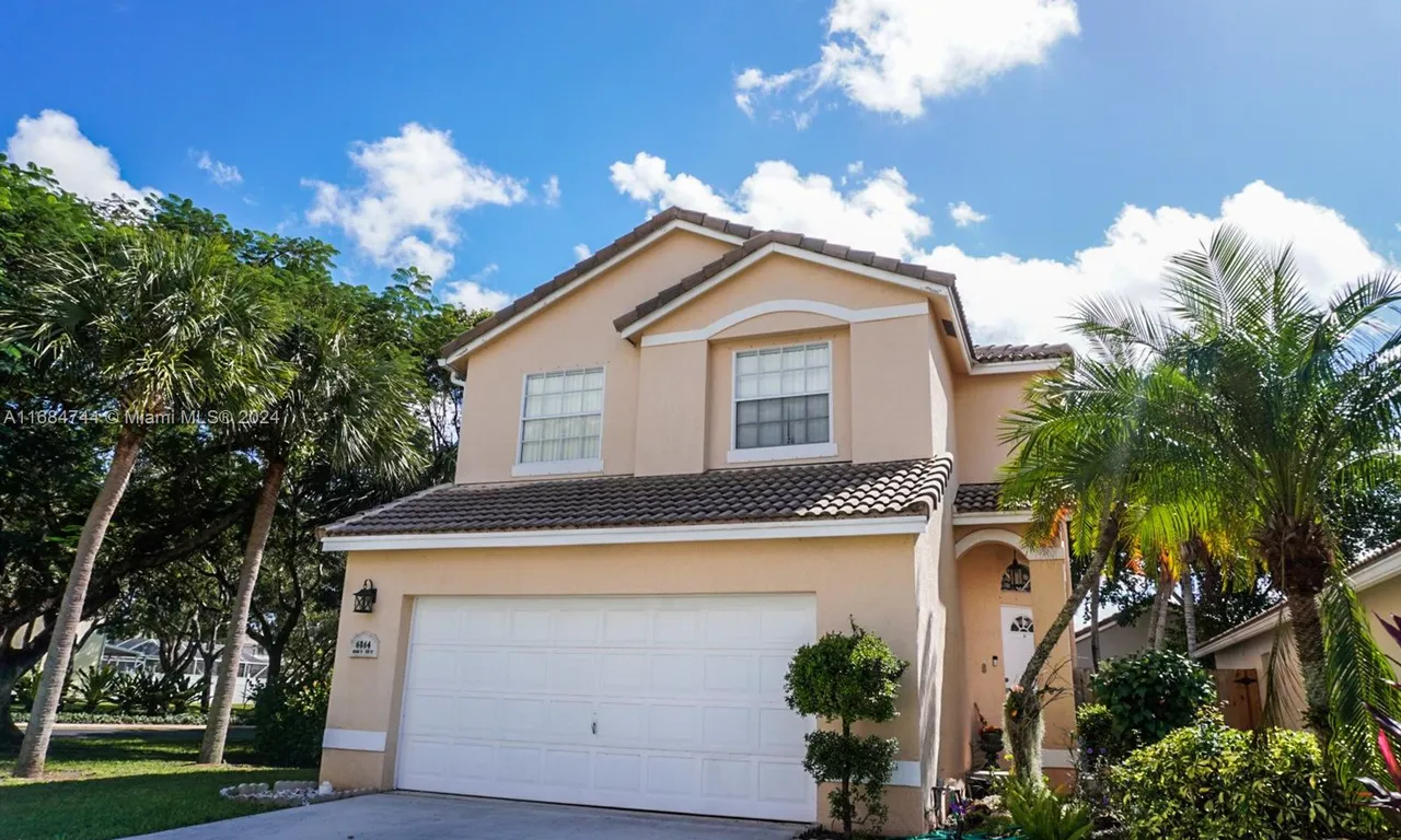 6864 Sugarloaf Key St, Lake Worth FL 33467