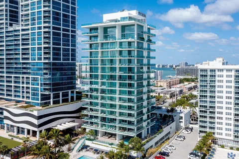 6901 Collins Ave # 701, Miami Beach FL 33141