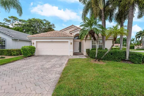 22740 E Royal Crown Ter E, Boca Raton FL 33433