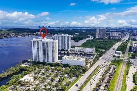 17301 Biscayne Blvd # 304, North Miami Beach FL 33160