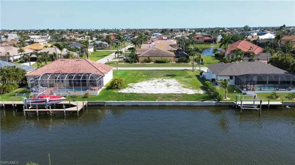 2203 SW 52nd Street, Cape Coral FL 33914