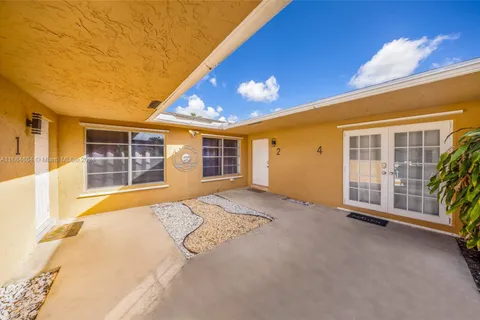 4475 SW 54th Ct, Dania Beach FL 33314