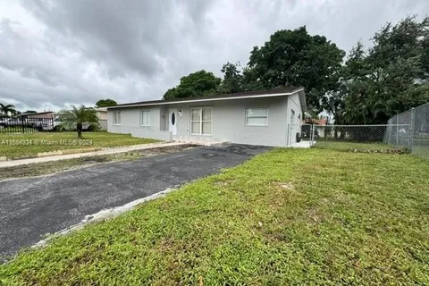 3270 NW 197th St # 0, Miami Gardens FL 33056