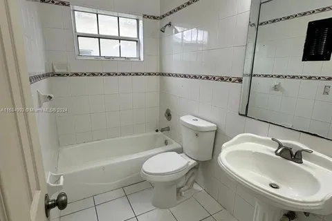 5401 NW 16th Ct # 5405, Lauderhill FL 33313