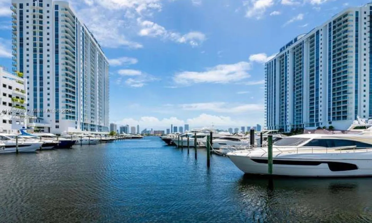 17211 Biscayne Blvd #32, North Miami Beach FL 33160