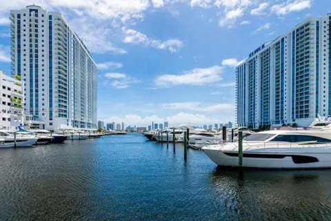 17211 Biscayne Blvd #32, North Miami Beach FL 33160