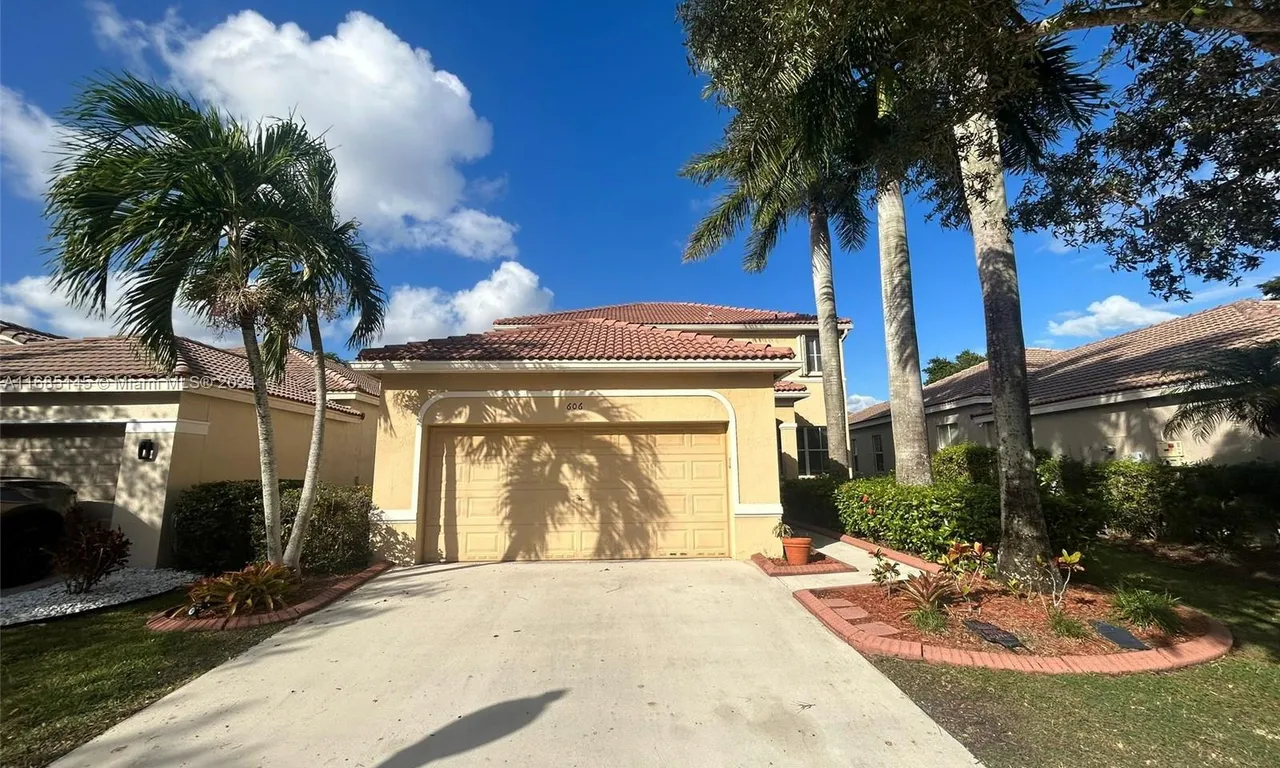 606 Bald Cypress Rd # 0, Weston FL 33327