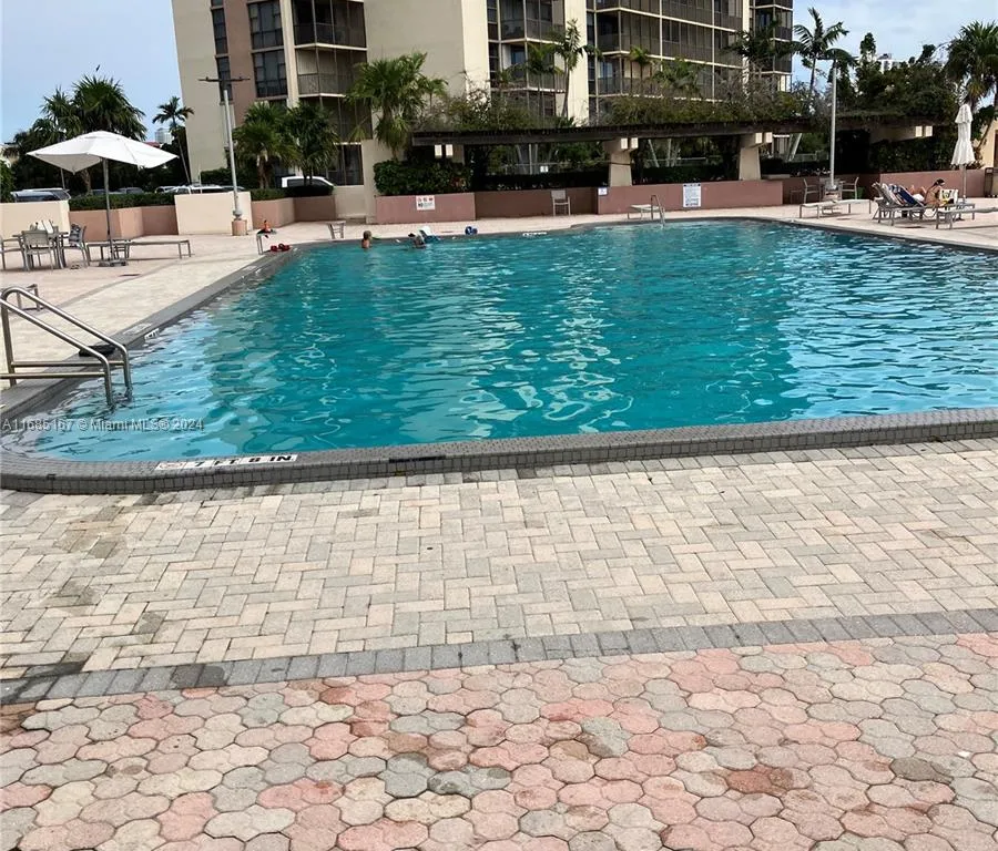 20335 W Country Club Dr # 2210, Aventura FL 33180