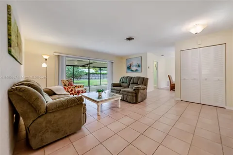 15710 SW 87th Ave, Palmetto Bay FL 33157