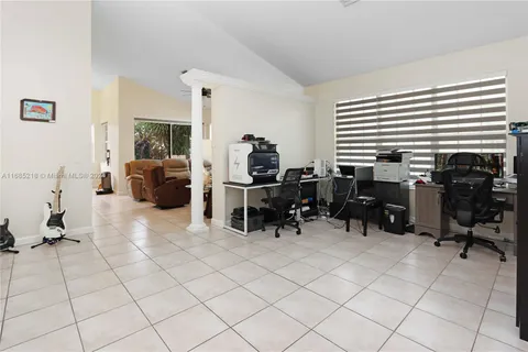 1154 NW 116th Ave, Coral Springs FL 33071