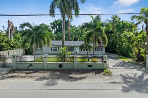 234 NW 161st St # A, Miami FL 33169