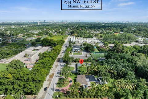 234 NW 161st St # A, Miami FL 33169