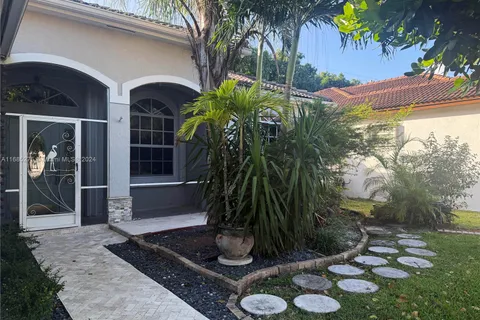 2950 Dunwoodie Pl, Homestead FL 33035