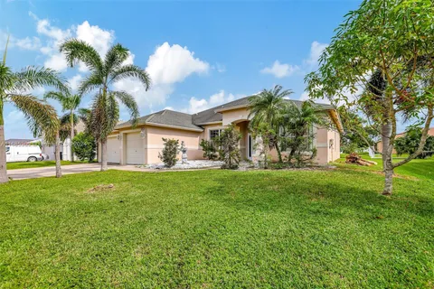 3273 SW Constellation Rd, Port St. Lucie FL 34953