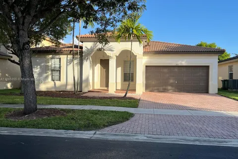 1415 NE 40th Road, Homestead FL 33033