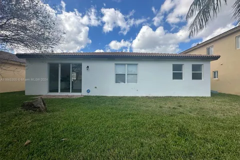 1415 NE 40th Road, Homestead FL 33033