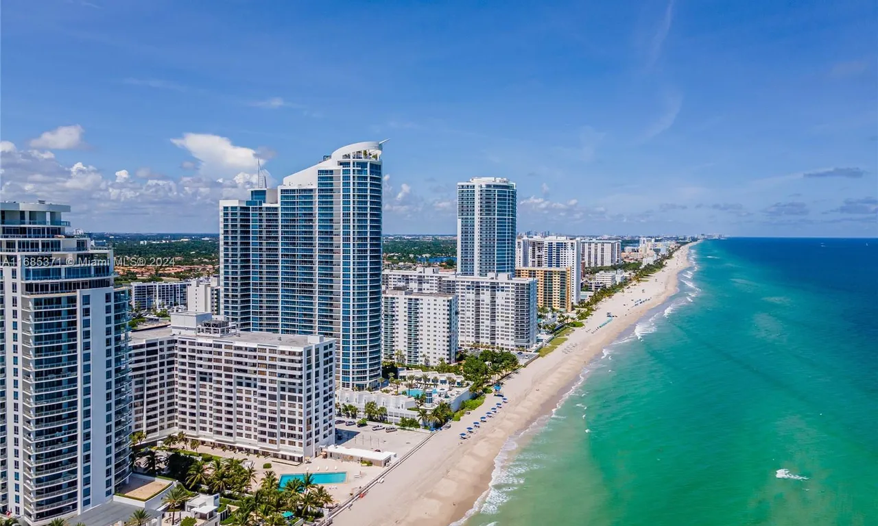 2501 S OCEAN DR, Hollywood FL 33019