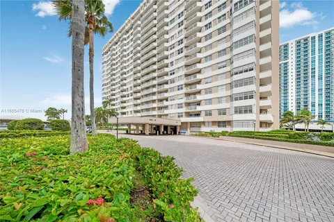 1965 S Ocean Dr # 17H, Hallandale Beach FL 33009