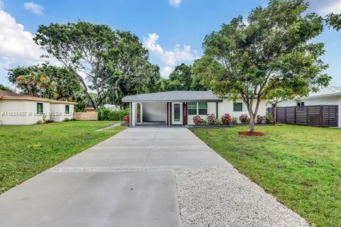 3560 NE 13th Ave, Oakland Park FL 33334