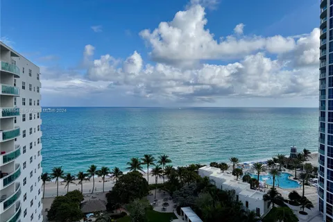 3001 S Ocean Dr # 1423, Hollywood FL 33019