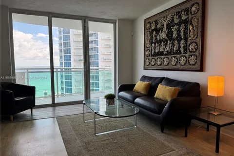 3001 S Ocean Dr # 1423, Hollywood FL 33019