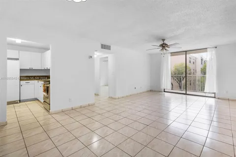 8405 NW 8th St # 310, Miami FL 33126