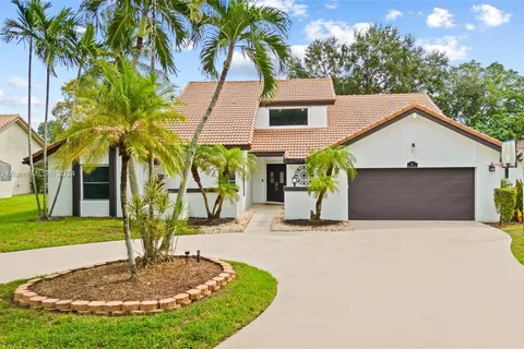 471 NW 113th Ave, Coral Springs FL 33071