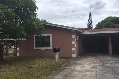 1570 NW 127th St, North Miami FL 33167