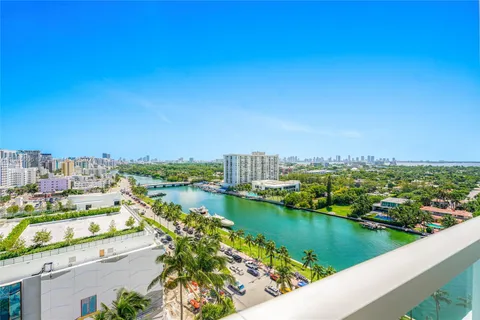 4401 Collins Ave, Miami Beach FL 33140