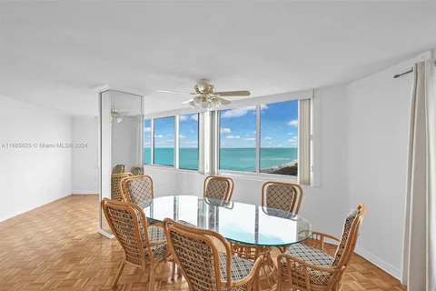 7135 Collins Ave # 715, Miami Beach FL 33141