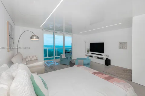 2301 Collins Ave # 811, Miami Beach FL 33139
