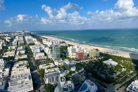 300 S Pointe Dr # 3601, Miami Beach FL 33139