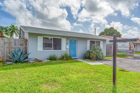 4804 NW 27th Way, Tamarac FL 33309