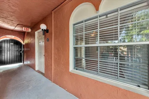 1405 Miami Rd # 28, Fort Lauderdale FL 33316