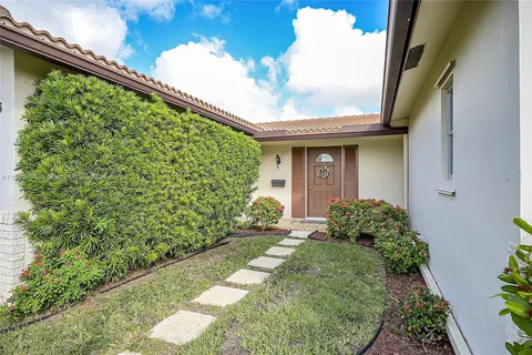 10755 NW 40th St, Coral Springs FL 33065