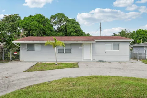 5637 S 37th Ct, Green Acres FL 33463