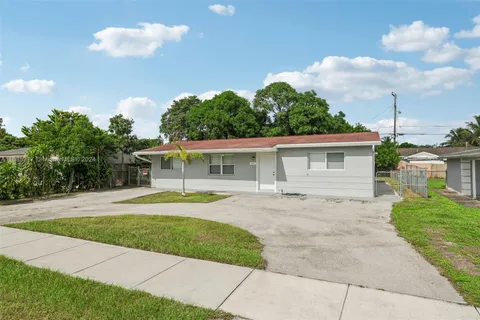 5637 S 37th Ct, Green Acres FL 33463