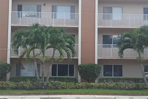 7136 S Devon Dr # 207, Tamarac FL 33321