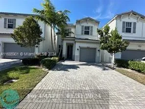 4441 NW 48th Ter, Tamarac FL 33319