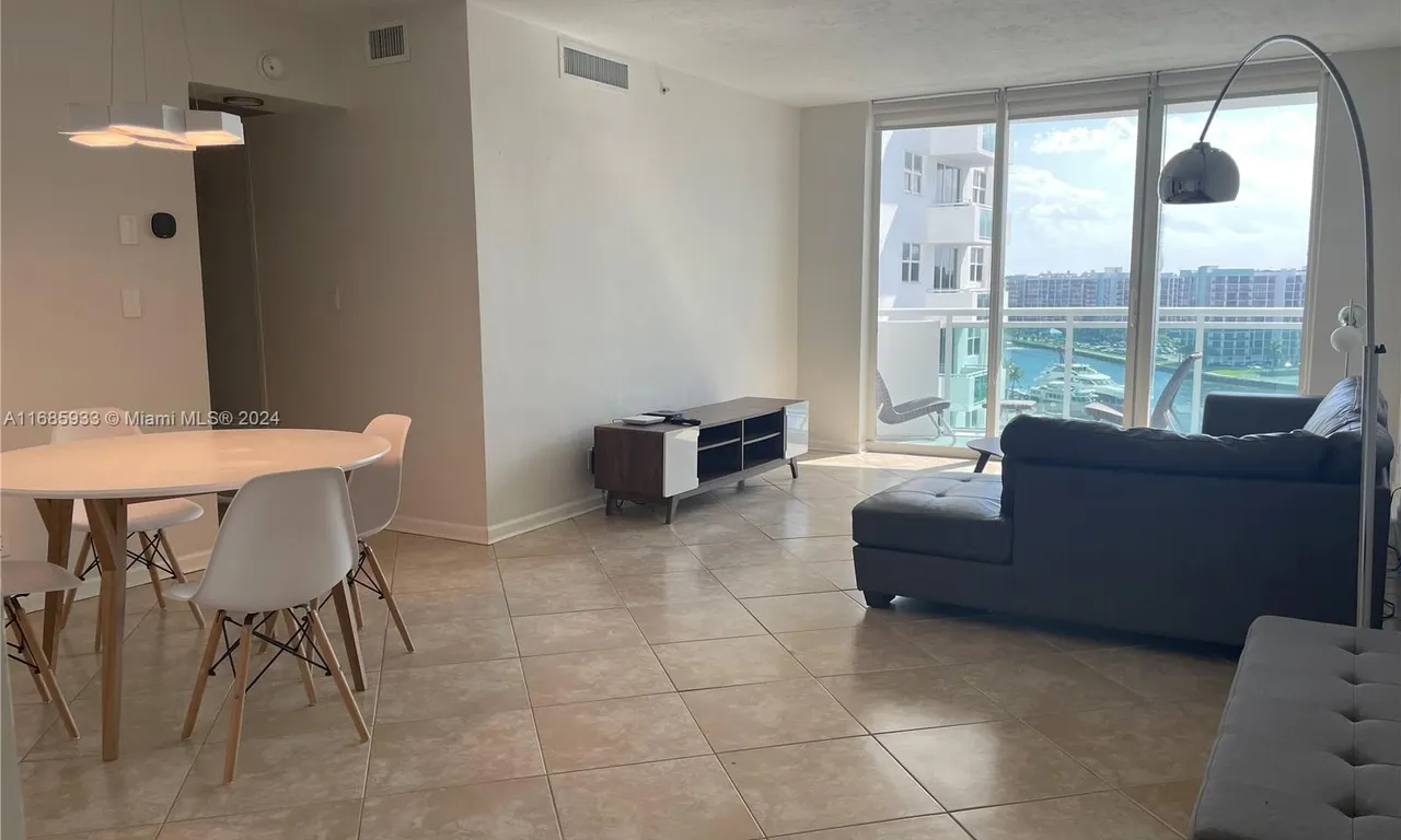 3001 S Ocean Dr # 1037, Hollywood FL 33019