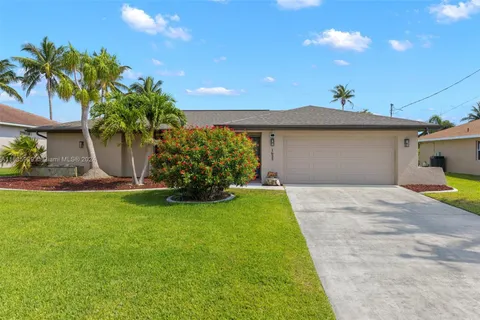 1623 SE 14th, Cape Coral FL 33990