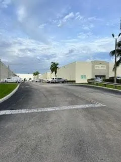 6330 NW 99th Ave, Doral FL 33178