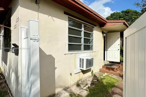 1221 N 16th Ave # 1221, Hollywood FL 33020