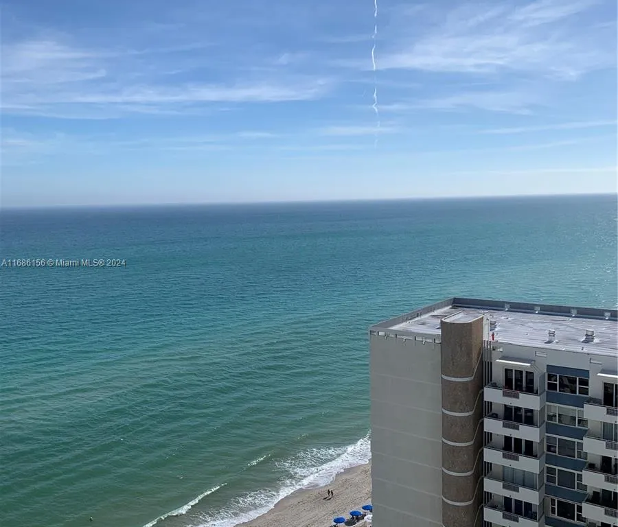 3140 S Ocean Dr # 2303, Hallandale Beach FL 33009