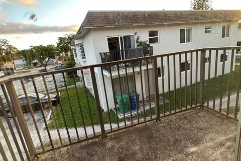 1833 NW 54th Ter, Lauderhill FL 33313