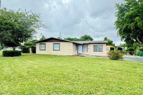 3400 NW 5th Ct, Lauderhill FL 33311